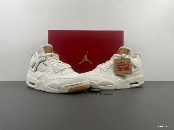 One Kick AO2571-100 4 Levi's x Air 'White' Jordan 0710